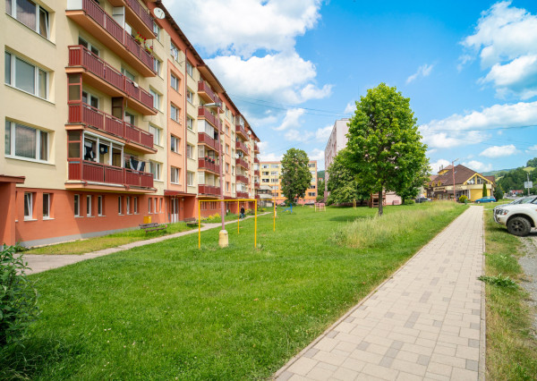 Na predaj 2-izbový byt s pekným výhľadom v Hriňovej