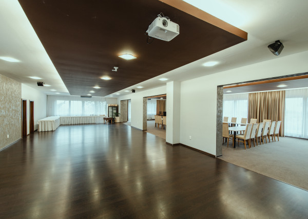 Na predaj elegantný kongresový Hotel Elite v Novej Dubnici