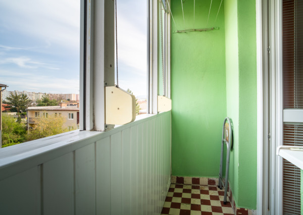 Na prenájom priestranný 3 izbový byt s balkónom v Malackách