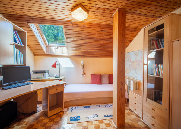 Na predaj 6-izbový rodinný dom v obci Podkriváň