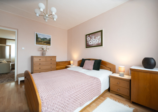 Na predaj 4-izbový byt vo Vrbovom