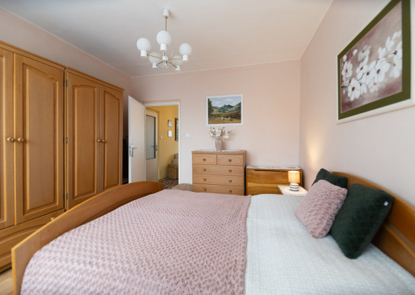 Na predaj 4-izbový byt vo Vrbovom