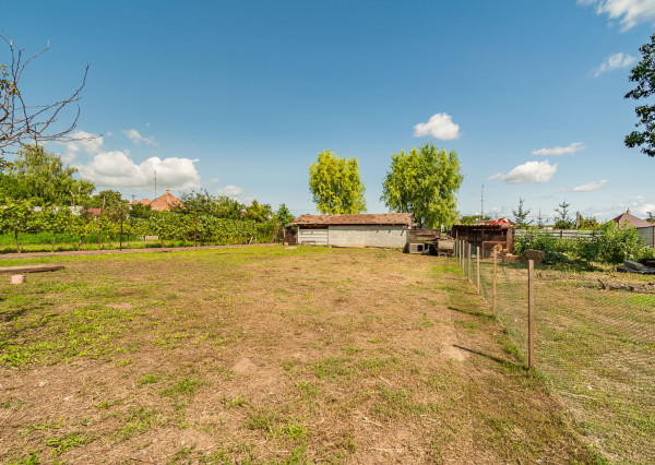 Na predaj pozemok pripravený na výstavbu v Pate