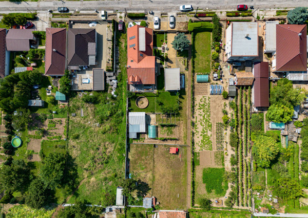 Na predaj pozemok pripravený na výstavbu v Pate