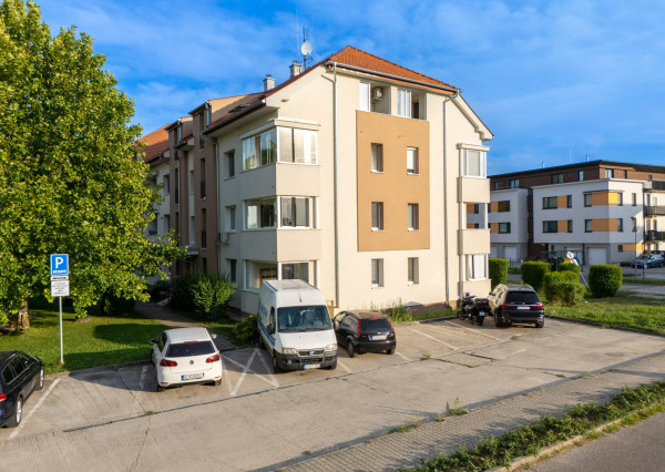 Na predaj 2-izbový byt s loggiou v Šamoríne