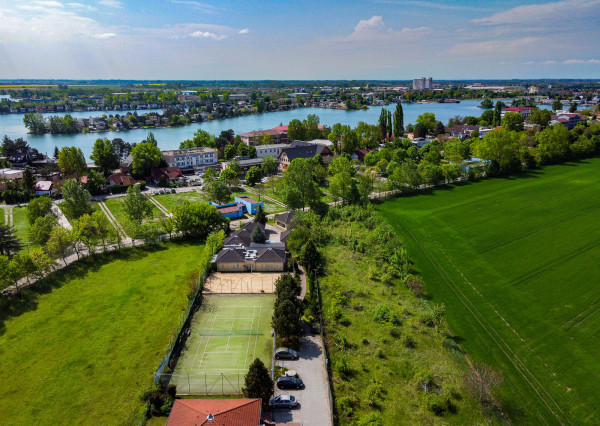 Na predaj 2-izbový byt v Senci pri jazerách s terasou