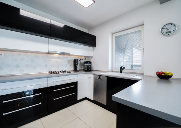 Na predaj 4-izbový rodinný dom v obci Hrubý Šúr