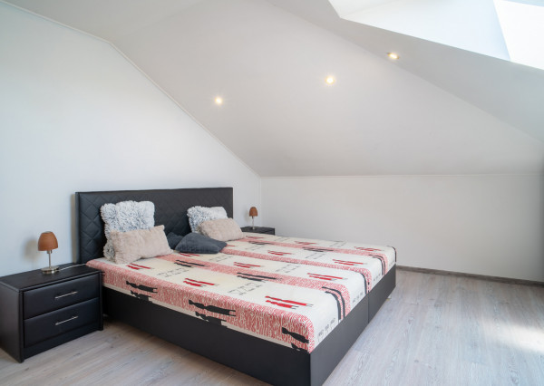 Na predaj priestranný rodinný dom v obci Zlaté Klasy