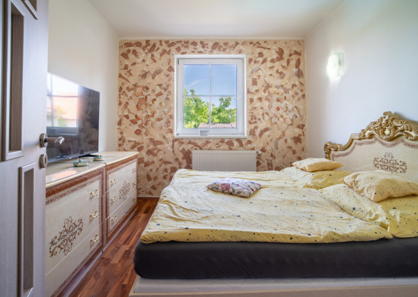 Na predaj priestranný rodinný dom v obci Zlaté Klasy