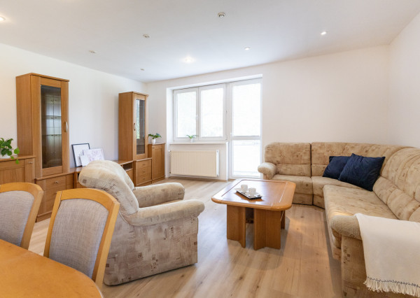 Na prenájom 3-izbový byt v Šamoríne