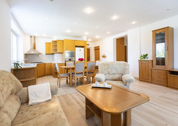 Na prenájom 3-izbový byt v Šamoríne