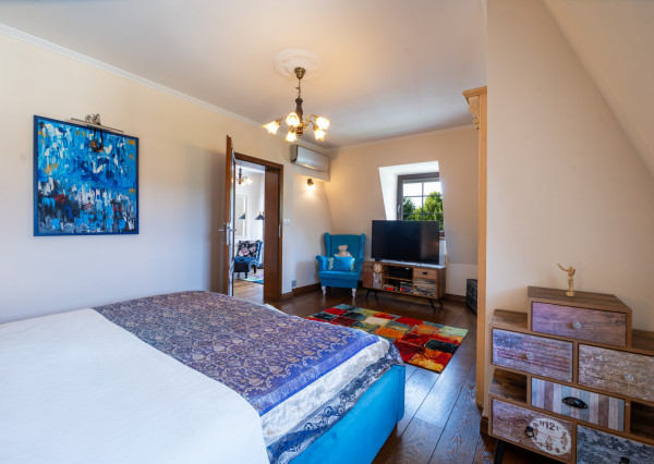 Na predaj nadštandardný rodinný dom s bazénom, Soblahov