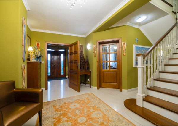 Na predaj nadštandardný rodinný dom s bazénom, Soblahov