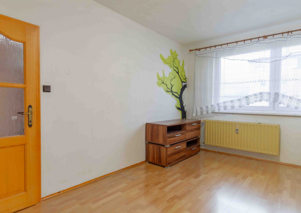 Na predaj 3-izbový byt s potenciálom v tichej lokalite Popradu