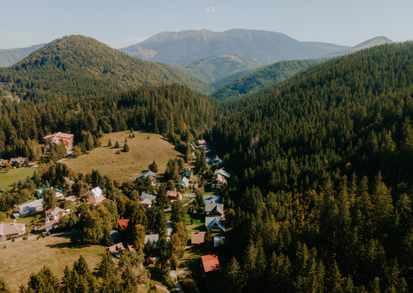 Na predaj investičná rekreačná chata na Donovaloch