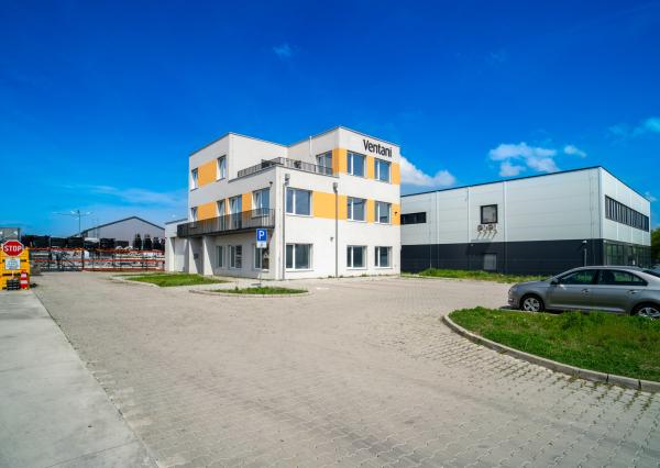 Na prenájom jedno podlažie polyfunkcie na Zavarskej ulici v Trnave