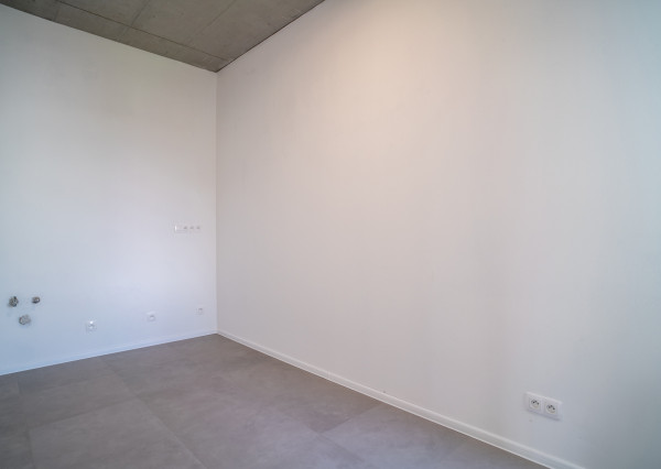 Na prenájom jedno podlažie polyfunkcie na Zavarskej ulici v Trnave