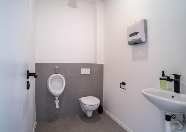 Na prenájom jedno podlažie polyfunkcie na Zavarskej ulici v Trnave