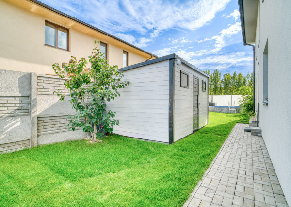 Na predaj 3-izbový prízemný byt v Trstenej na Ostrove