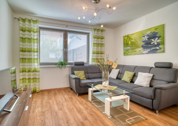 Na prenájom kompletne zariadený 2-izbový byt v centre Trnavy