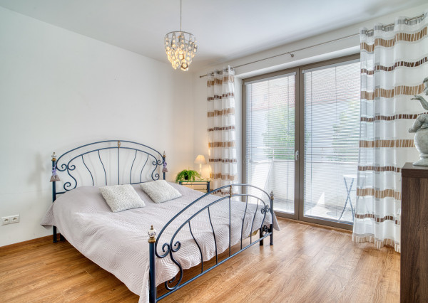 Na prenájom kompletne zariadený 2-izbový byt v centre Trnavy