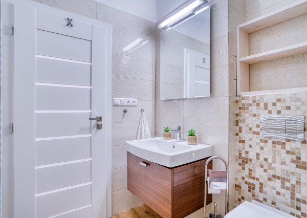 Na prenájom kompletne zariadený 2-izbový byt v centre Trnavy