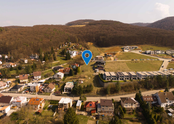 Na predaj pozemok na výstavbu rodinného domu v lokalite Trenčín - Kubrá