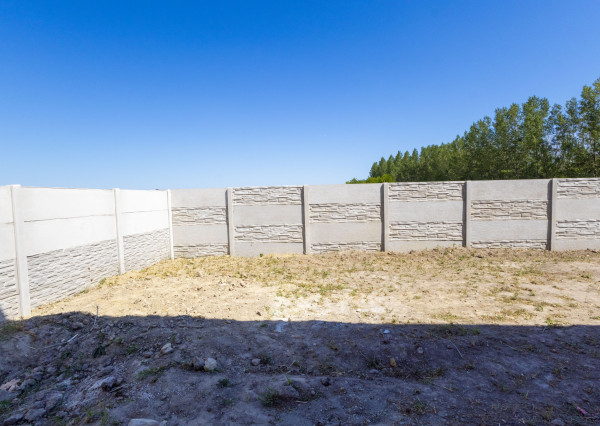 Predaj 4-izbová bytová jednotka v dvojdome v Lehniciach