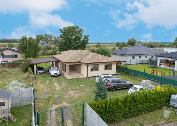 Na predaj 4-izbový rodinný dom v obci Gajary