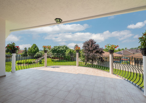 Na predaj 6-izbové rodinné sídlo v Šamoríne