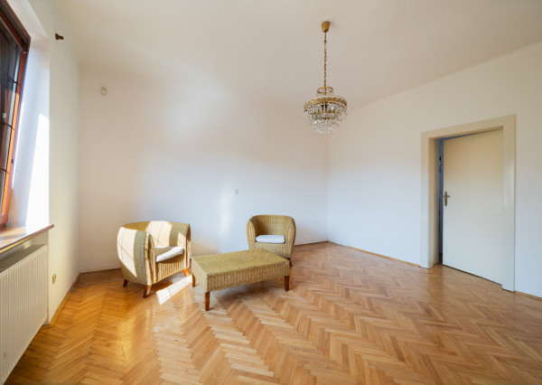 Na predaj rodinný dom s pozemkom a investičným potenciálom v Trenčíne