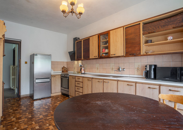 REZERVOVANÉ: Na predaj dvojgeneračný rodinný dom v obci Beladice