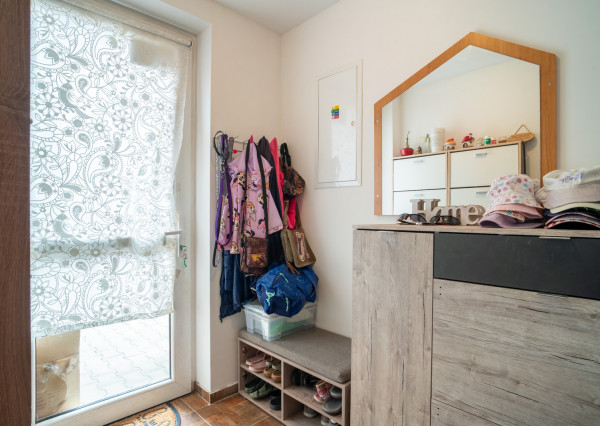 Na predaj dom so vstupom do súkromného jazera v Hrubej Borši