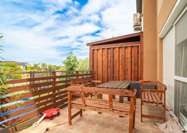 Na predaj dom so vstupom do súkromného jazera v Hrubej Borši