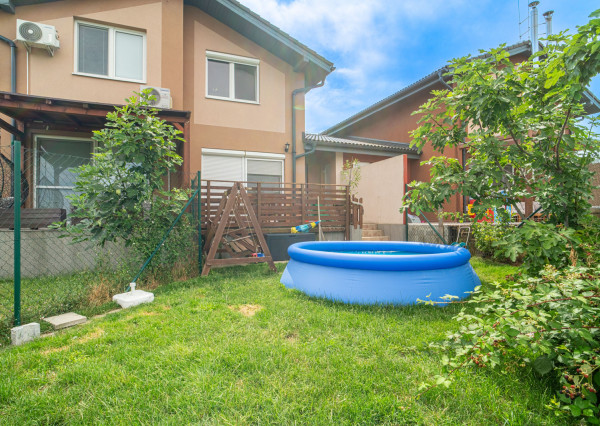 Na predaj dom so vstupom do súkromného jazera v Hrubej Borši