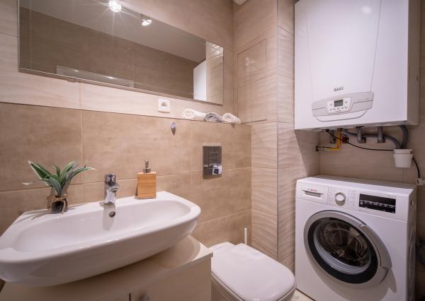 Na prenájom 2-izbový byt v Bratislave - mestská časť Ružinov