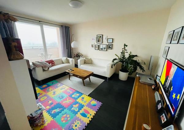 Na prenájom krásny veľký 3i byt Bánovce n/B/Dubnička s loggiou,pivnicou