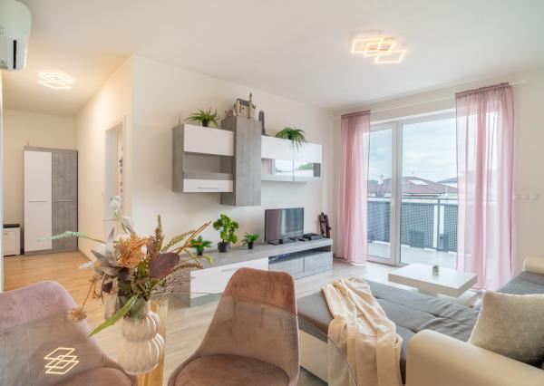 Na prenájom 2-izbový byt v obci Kostolište