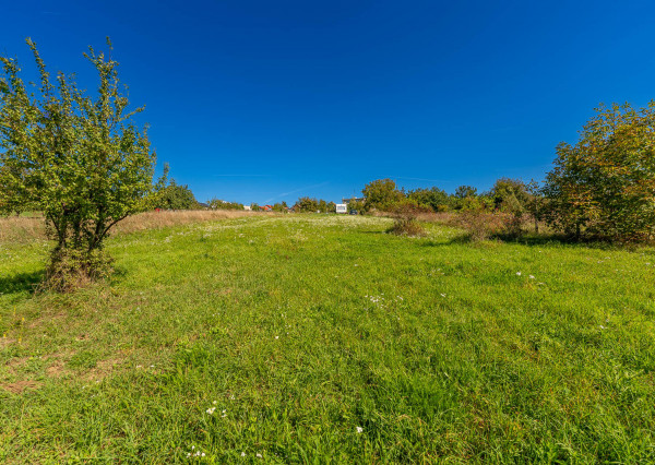 Na predaj pozemok vo Vinohradoch nad Váhom