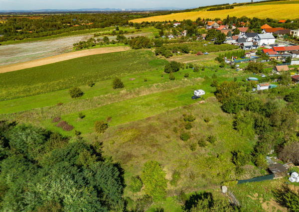 Na predaj pozemok vo Vinohradoch nad Váhom