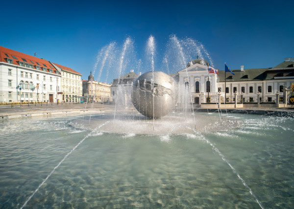 Na prenájom štýlový 2,5-izbový byt na Palisádach v Bratislave