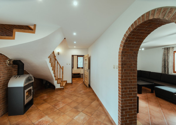 Na prenájom štýlový 4-izbový rodinný dom v Trenčíne