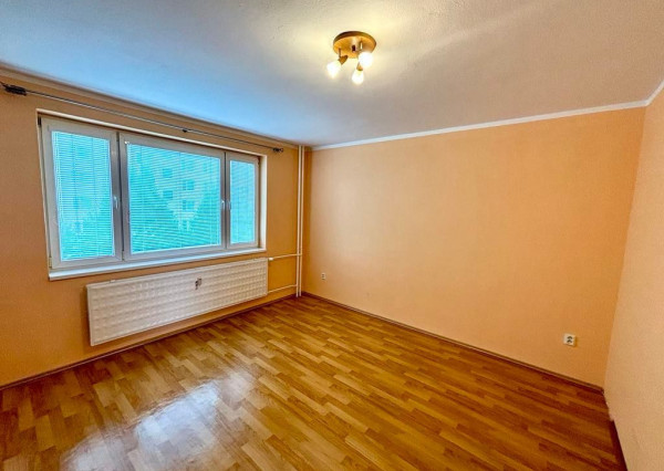 Rezervované...Exkluzívne na predaj pekný 2i byt- Bánovce n/B - ul. Lúčna , Dubnička