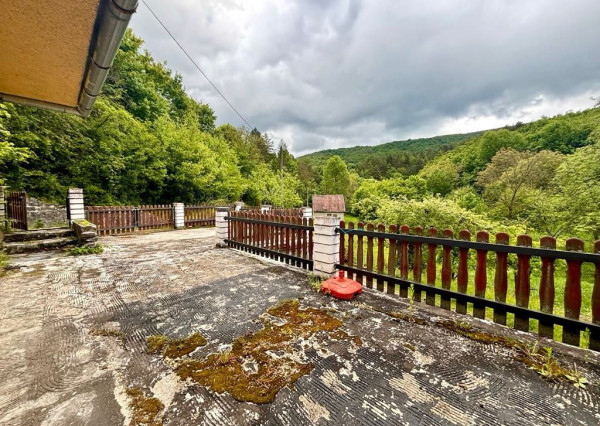 Exkluzívne na predaj 3i RD Šípkov , poz. 587m2