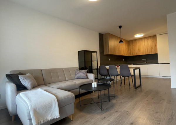 Na prenájom zariadený 2-izbový byt v Trenčíne