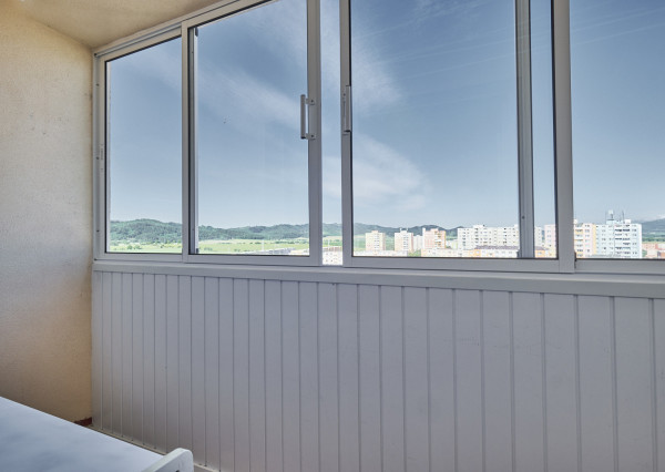 Na predaj zrekonštruovaný 3-izbový byt v Poprade