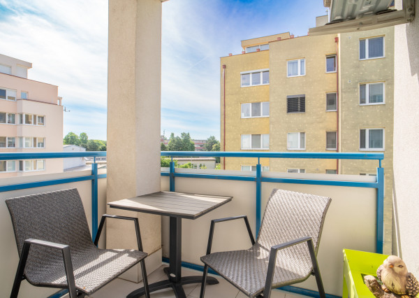 Na predaj moderný 3-izbový byt vo výbornej lokalite Serede