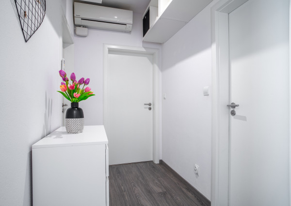 Na predaj moderný 3-izbový byt vo výbornej lokalite Serede