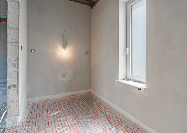 REZERVOVANÉ: Na predaj moderný 4-izbový rodinný dom v Šoporni