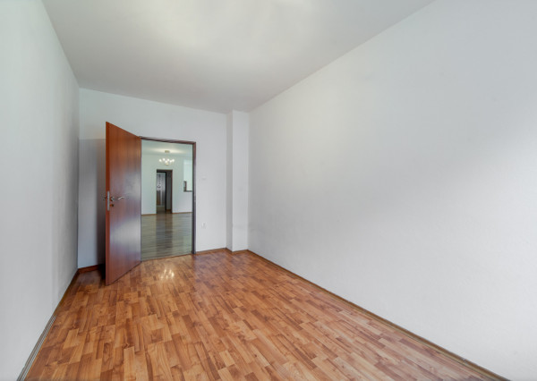 Na predaj priestranný rodinný dom s veľkým pozemkom v Loku pri Leviciach